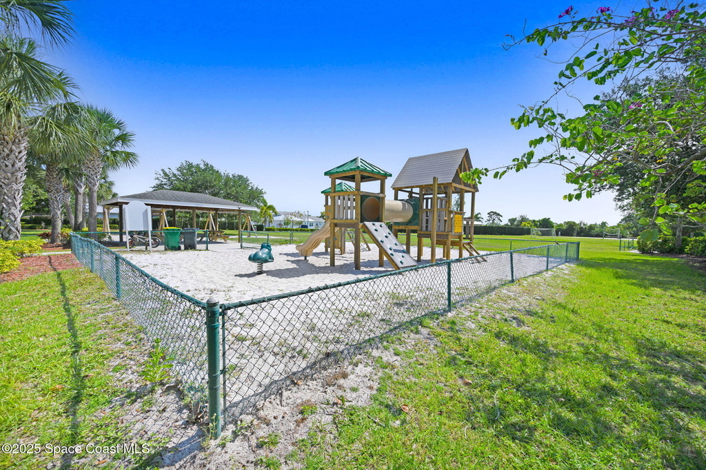 1749 Tullagee Avenue - Photo 48
