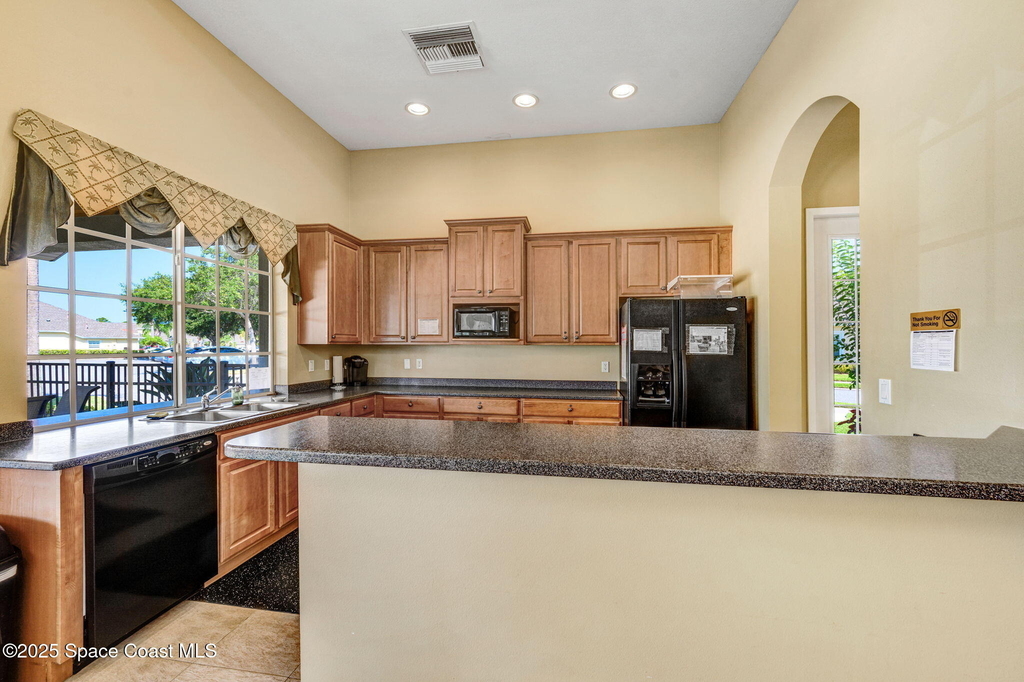 1749 Tullagee Avenue - Photo 39