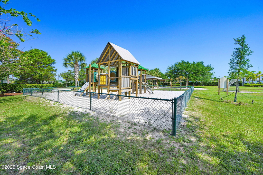 1749 Tullagee Avenue - Photo 49