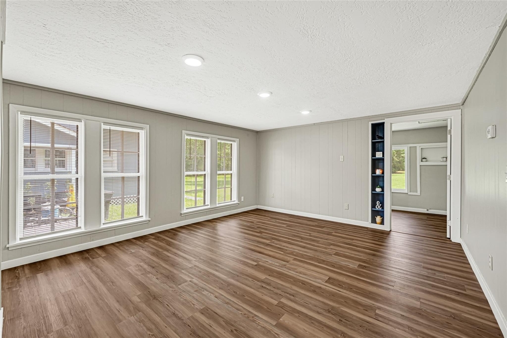 4568 Dunnam Road - Photo 7