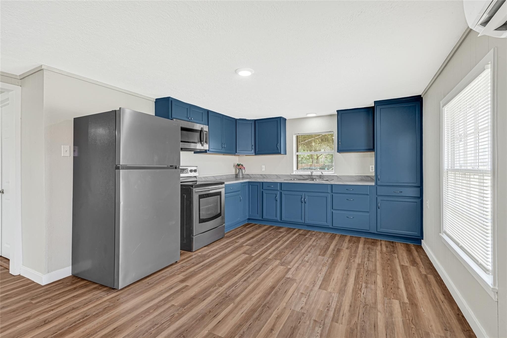 4568 Dunnam Road - Photo 4
