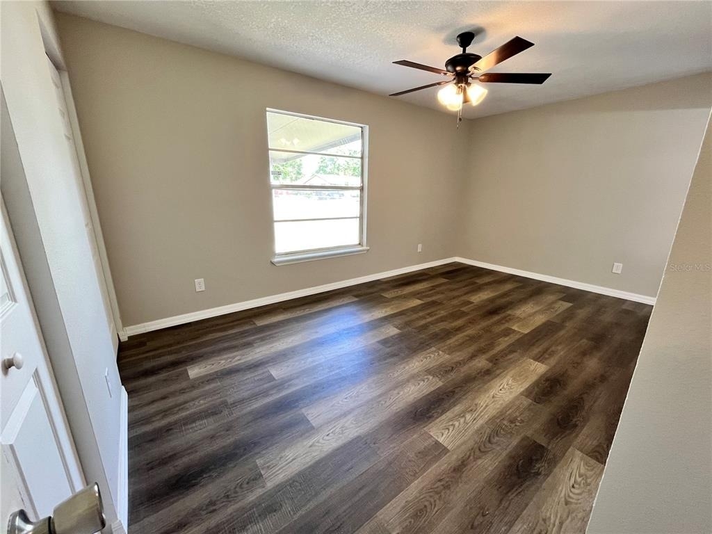 1494 Courtland Boulevard - Photo 9