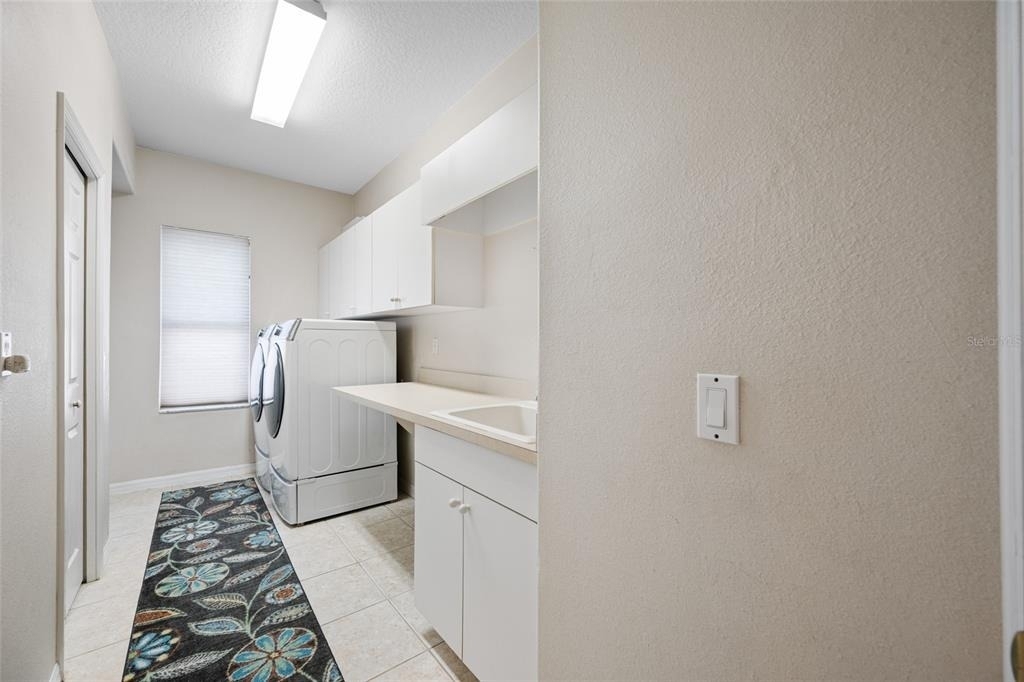 10675 Park Place Drive - Photo 32