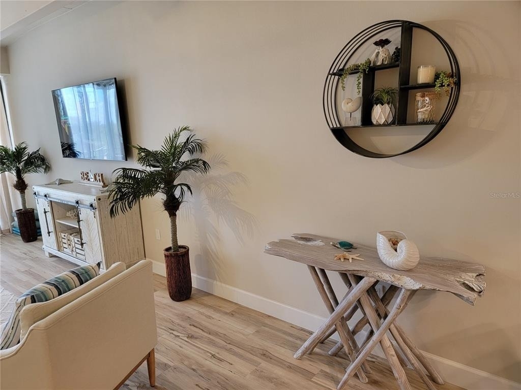 7650 Bayshore Drive - Photo 2