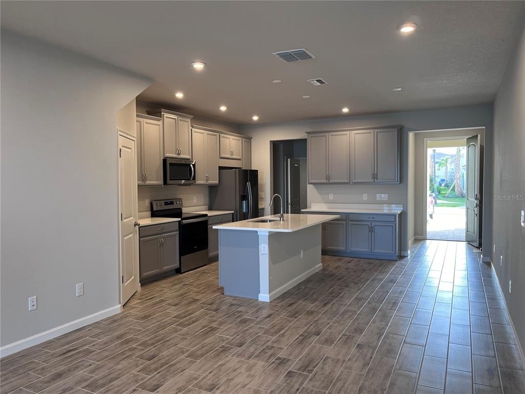2345 Summerlit Street - Photo 2