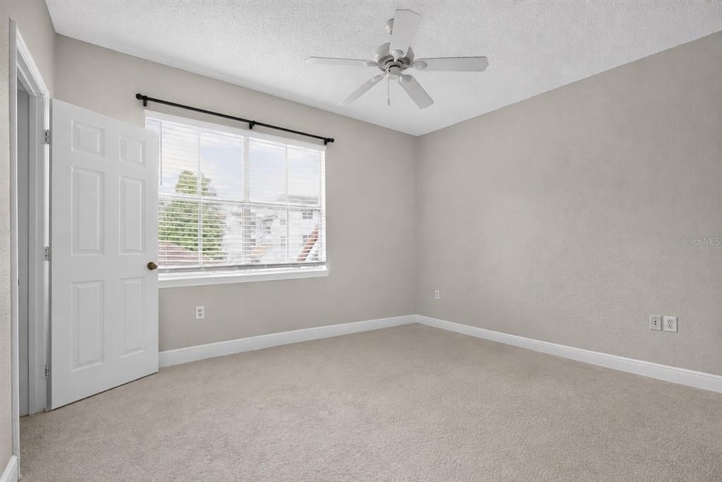 18001 Richmond Place Drive - Photo 11