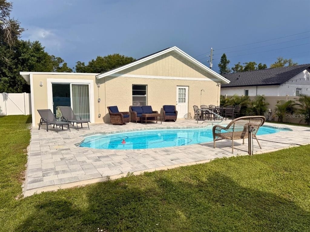 13034 Clay Avenue - Photo 16