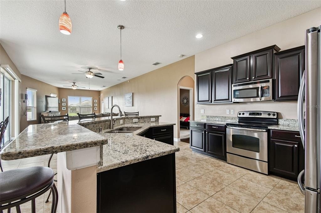 205 Orange Mill Ave - Photo 2