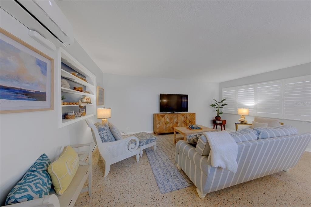 121 46th Avenue - Photo 8