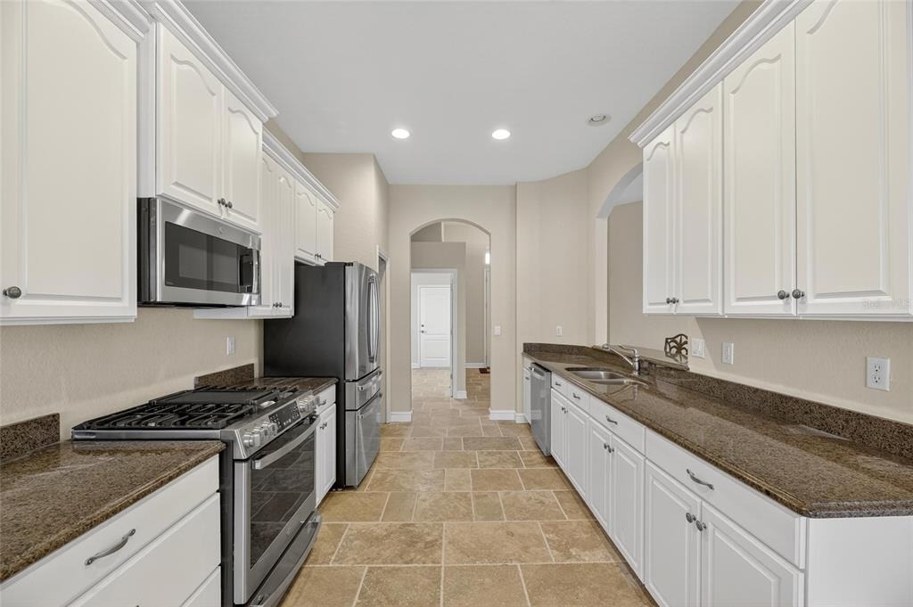 1039 Emerald Dunes Drive - Photo 24