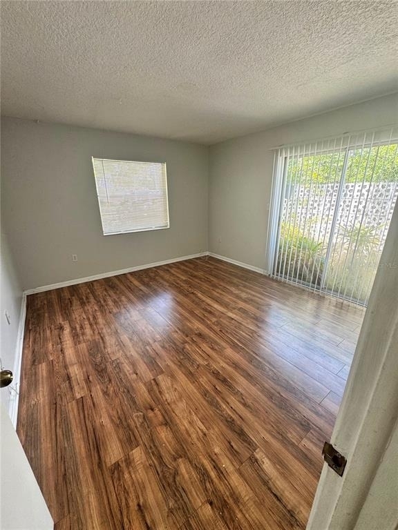 2896 Meadow Lake Avenue - Photo 3