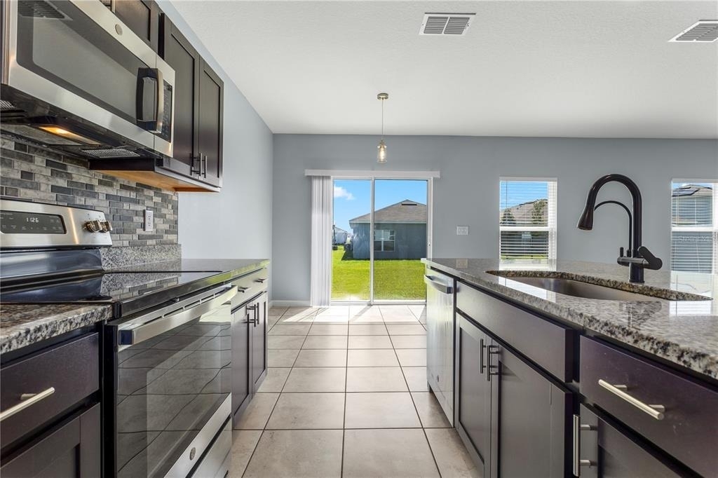 1582 Finnigan Circle - Photo 11