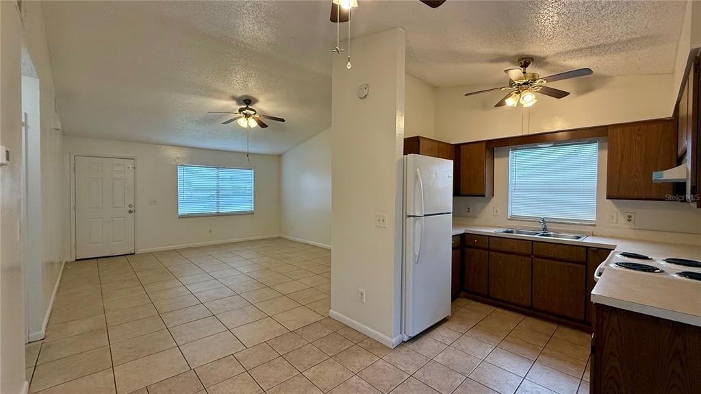 124 E 17th Street - Photo 4