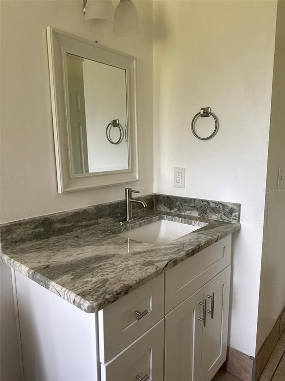 2321 Ne 39th Street - Photo 7