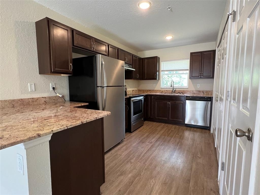 33 Poplar Road - Photo 1