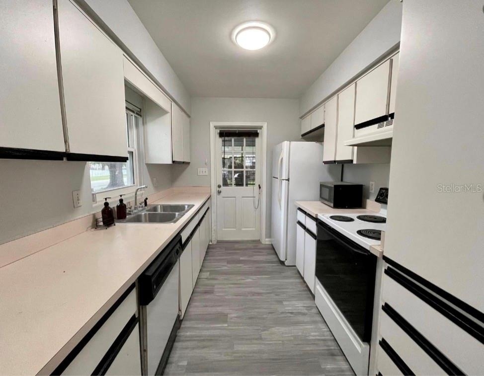 1751 Westchester Avenue - Photo 3