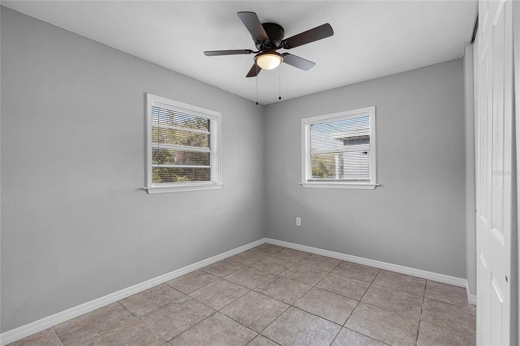 1086 Hibiscus Court - Photo 10