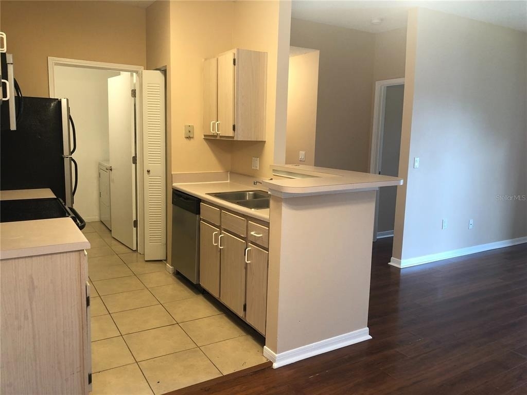717 Secret Harbor Lane - Photo 9