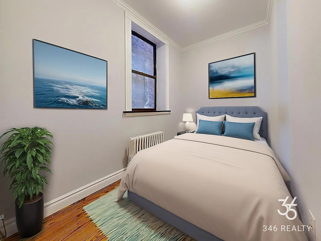 214 East 25th Street - Photo 2