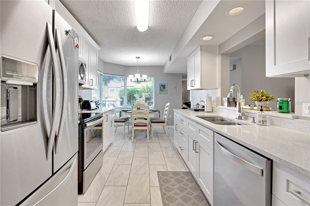 204 Quayside Circle - Photo 4