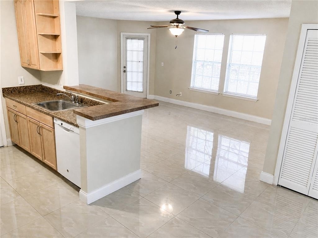 6112 Westgate Drive - Photo 2