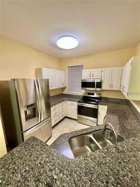 3226 Greenwich Village Boulevard - Photo 5