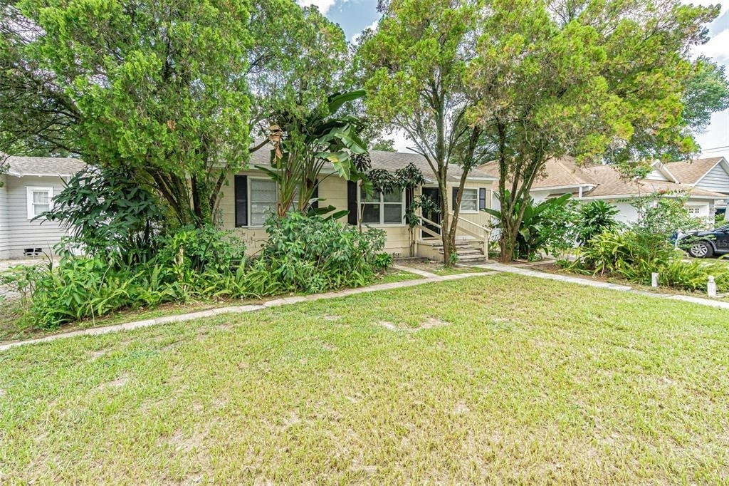 505 E Virginia Avenue - Photo 1