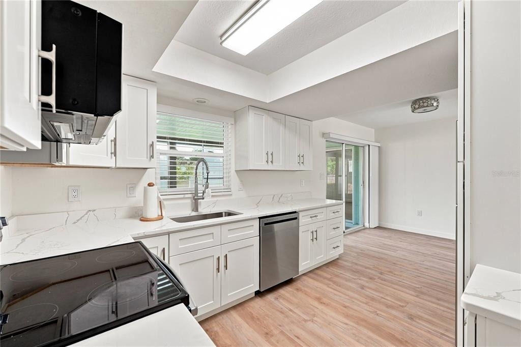 2855 Dueby Street - Photo 10