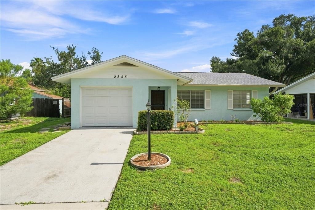 2855 Dueby Street - Photo 0