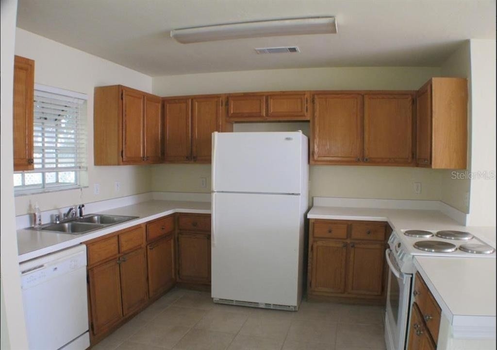 5205 Sw 97th Drive - Photo 3