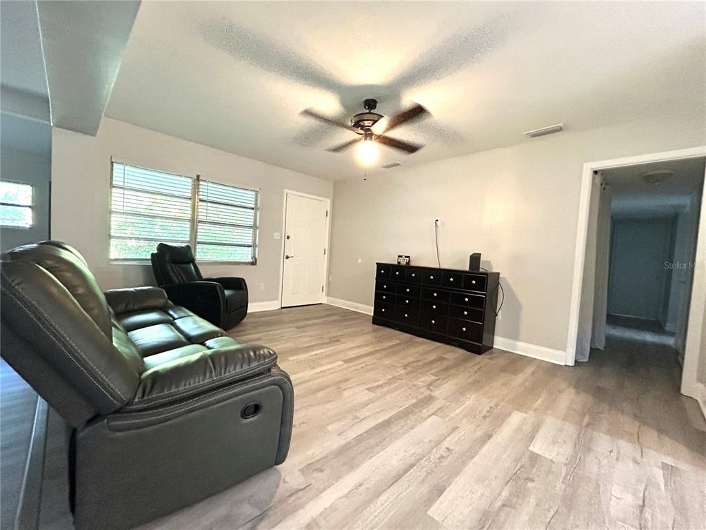 3919 Sw 21st Street - Photo 3