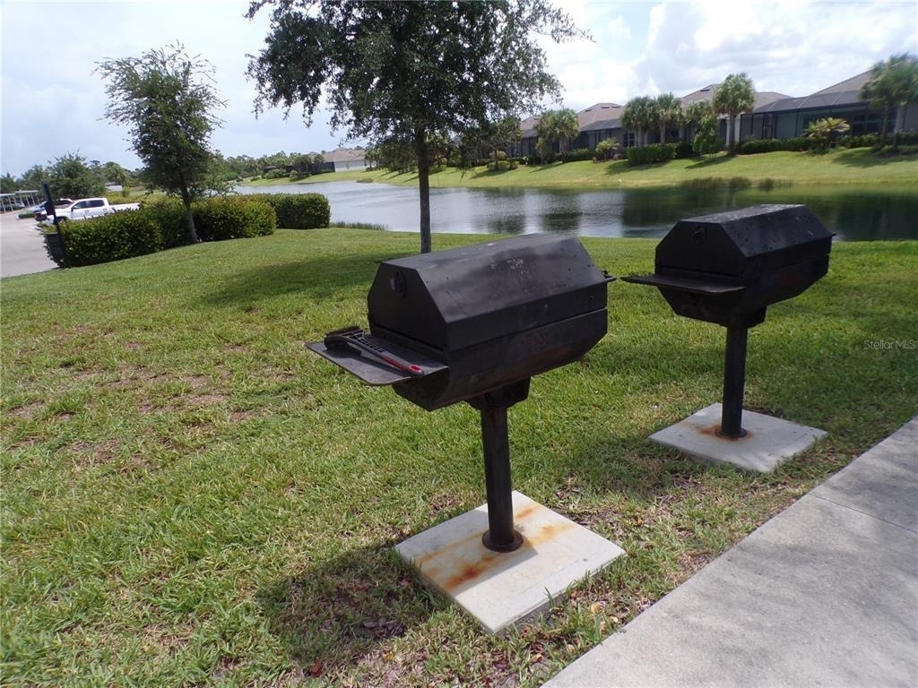 14051 Heritage Landing Boulevard - Photo 33