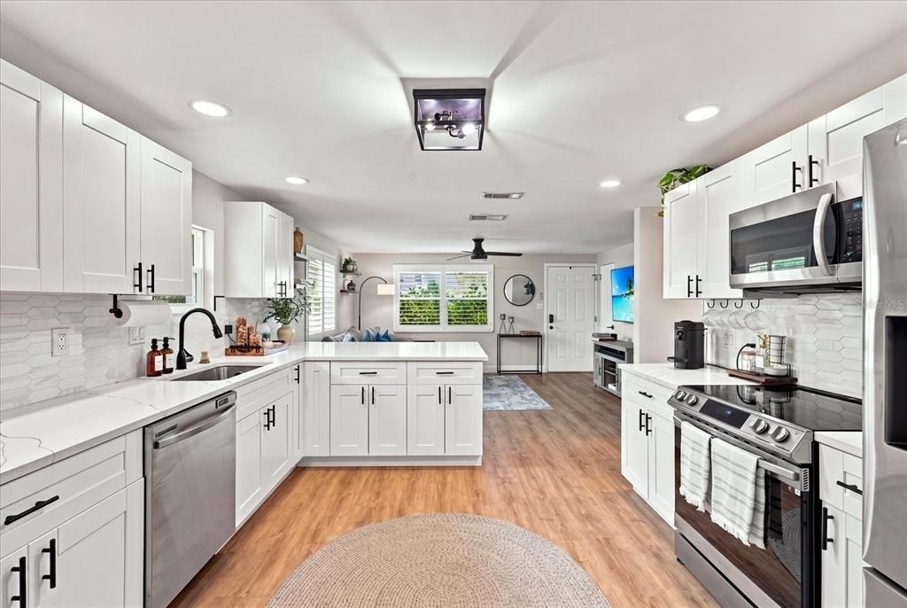 2449 Wood Street - Photo 3