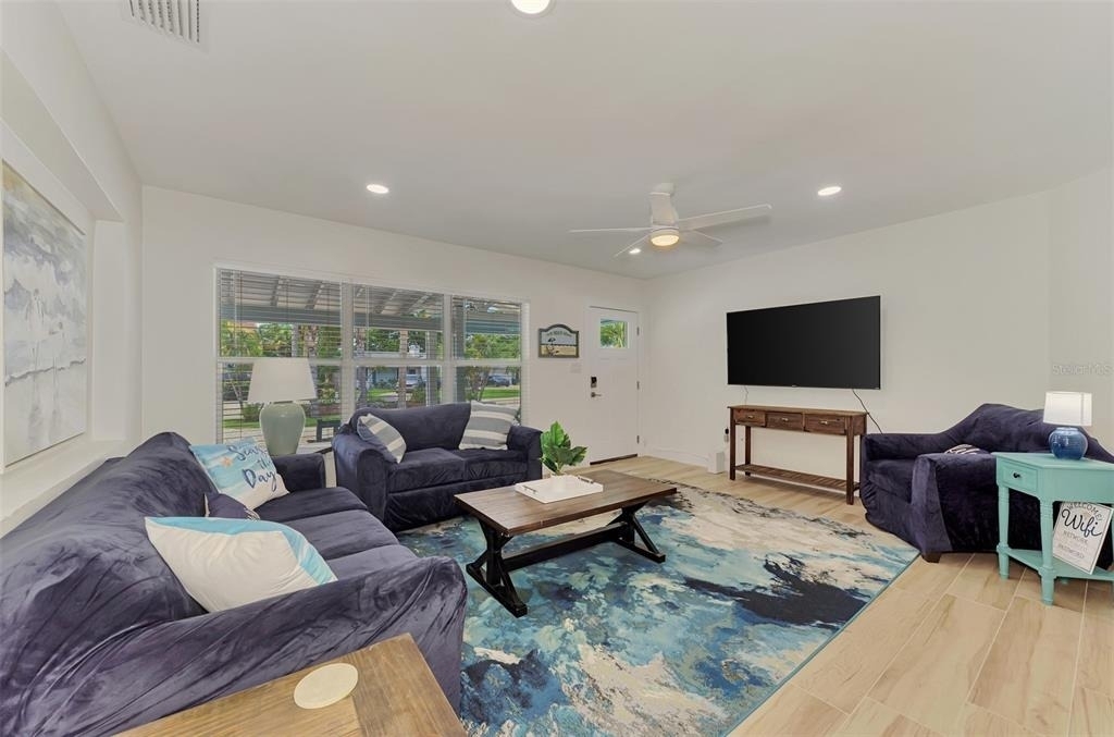 1731 Redwood Street - Photo 7