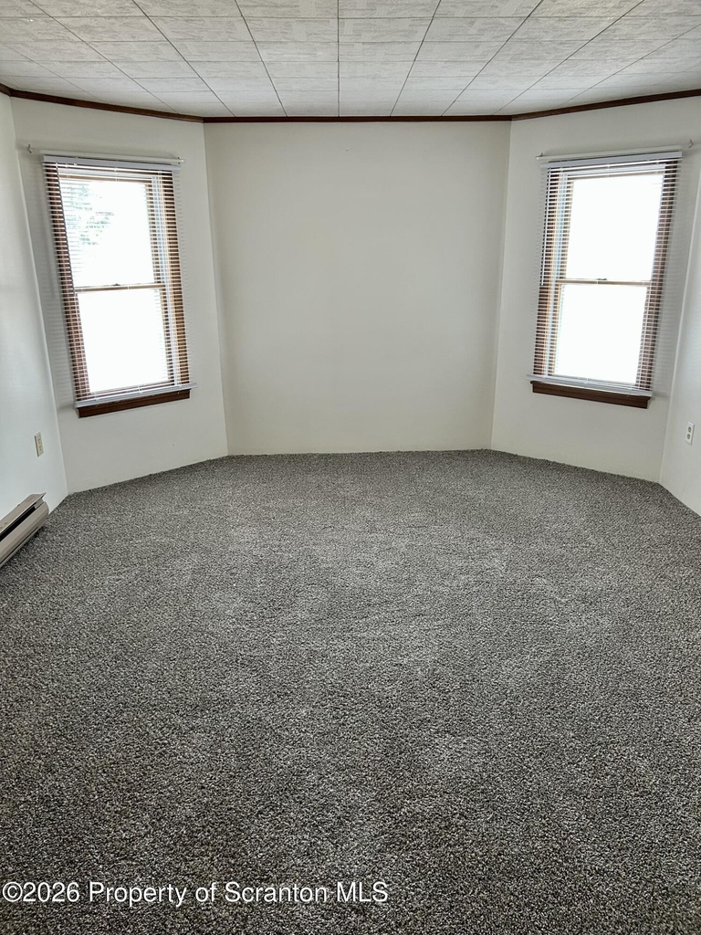 628 Oak Street - Photo 5