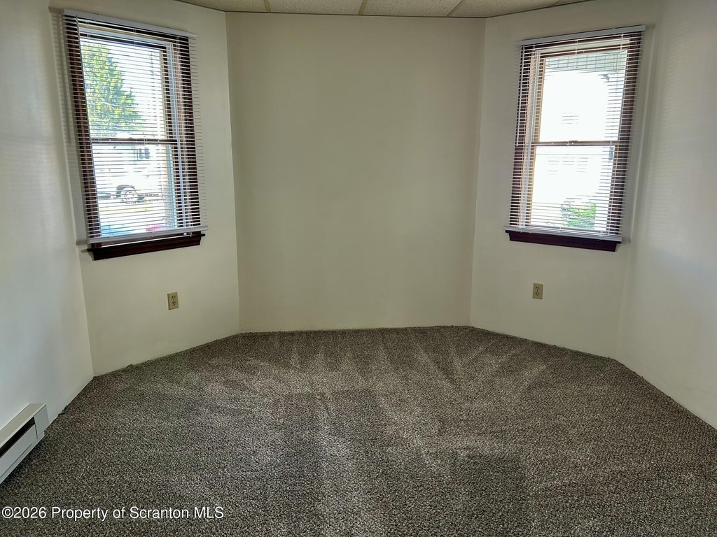 628 Oak Street - Photo 5