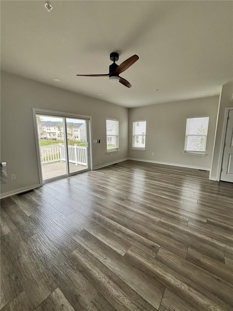 7569 Clayton Avenue - Photo 2