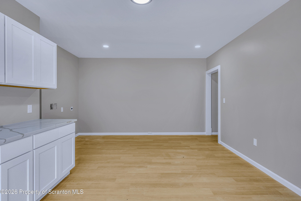 380 Scott Street - Photo 10