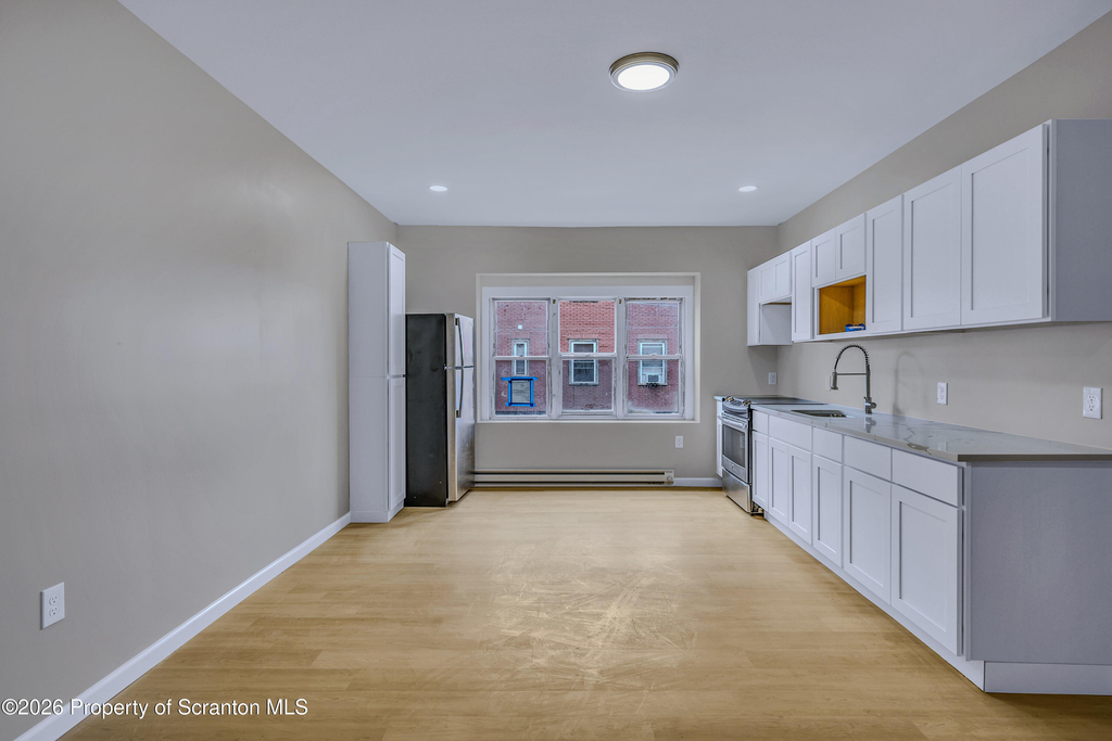 380 Scott Street - Photo 12