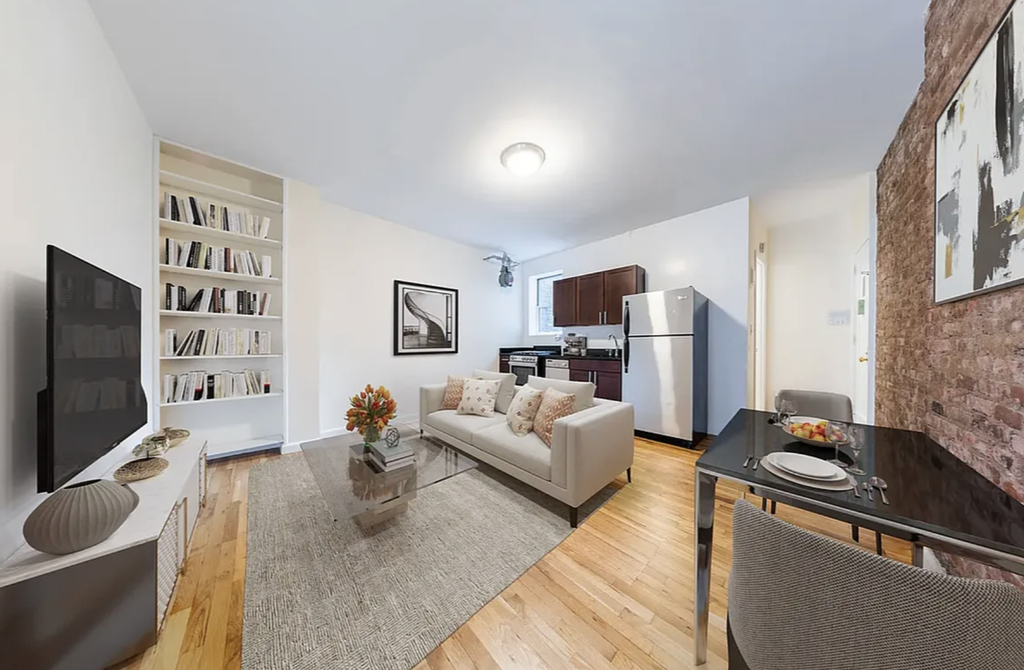  West 11th Street - Photo 1