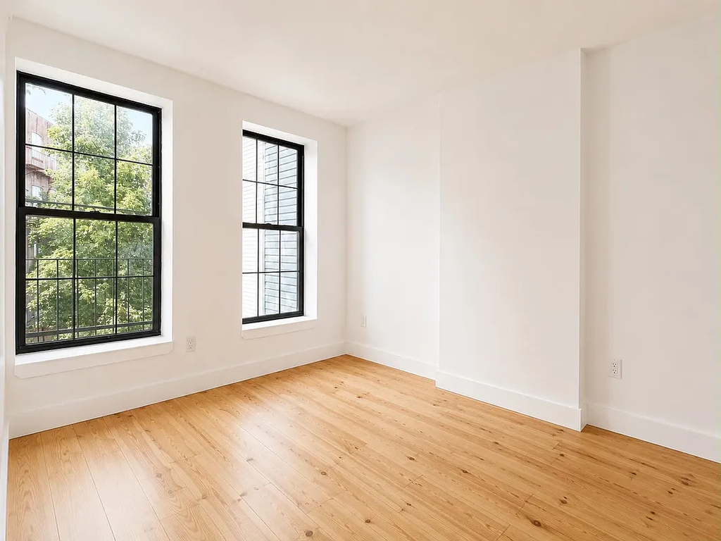 729 Meeker Avenue - Photo 3