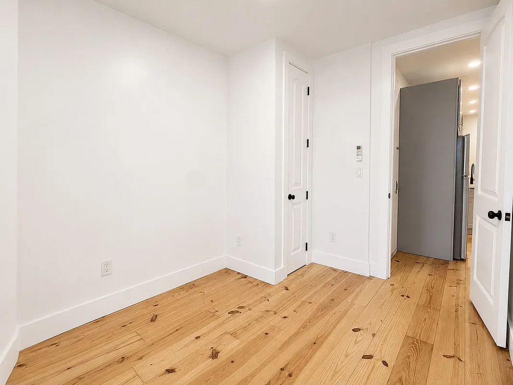 729 Meeker Avenue - Photo 4