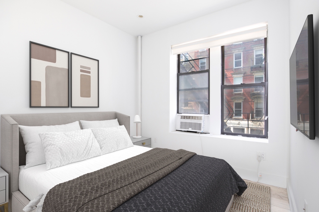 47 East 7th Street - Photo 3