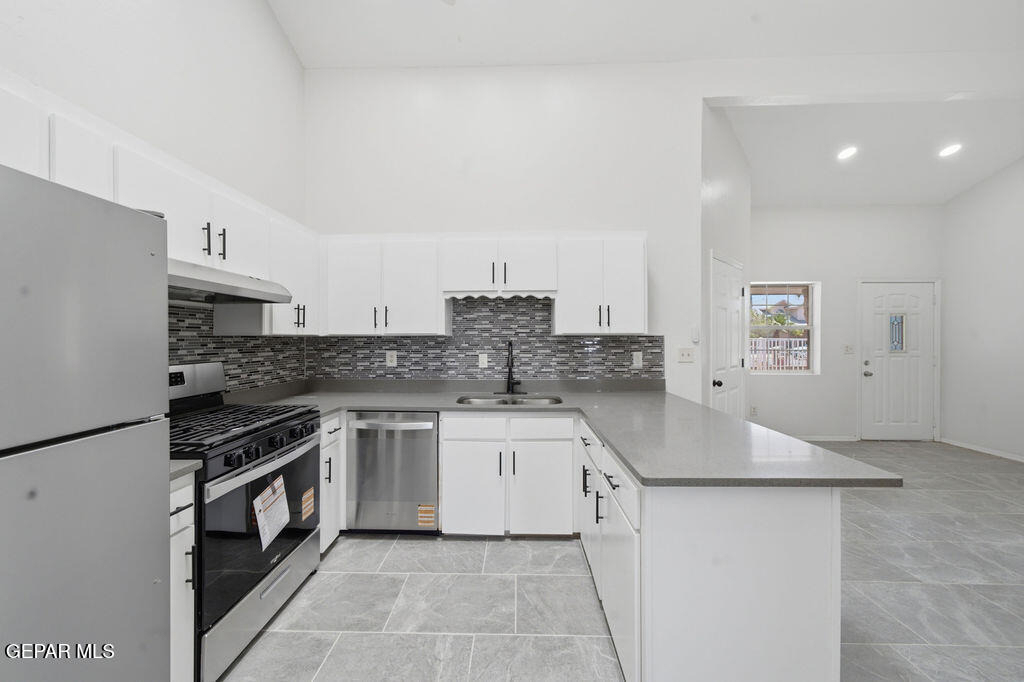 821 Los Lagos Way - Photo 7
