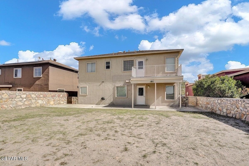 313 Peter Noyes Drive - Photo 18