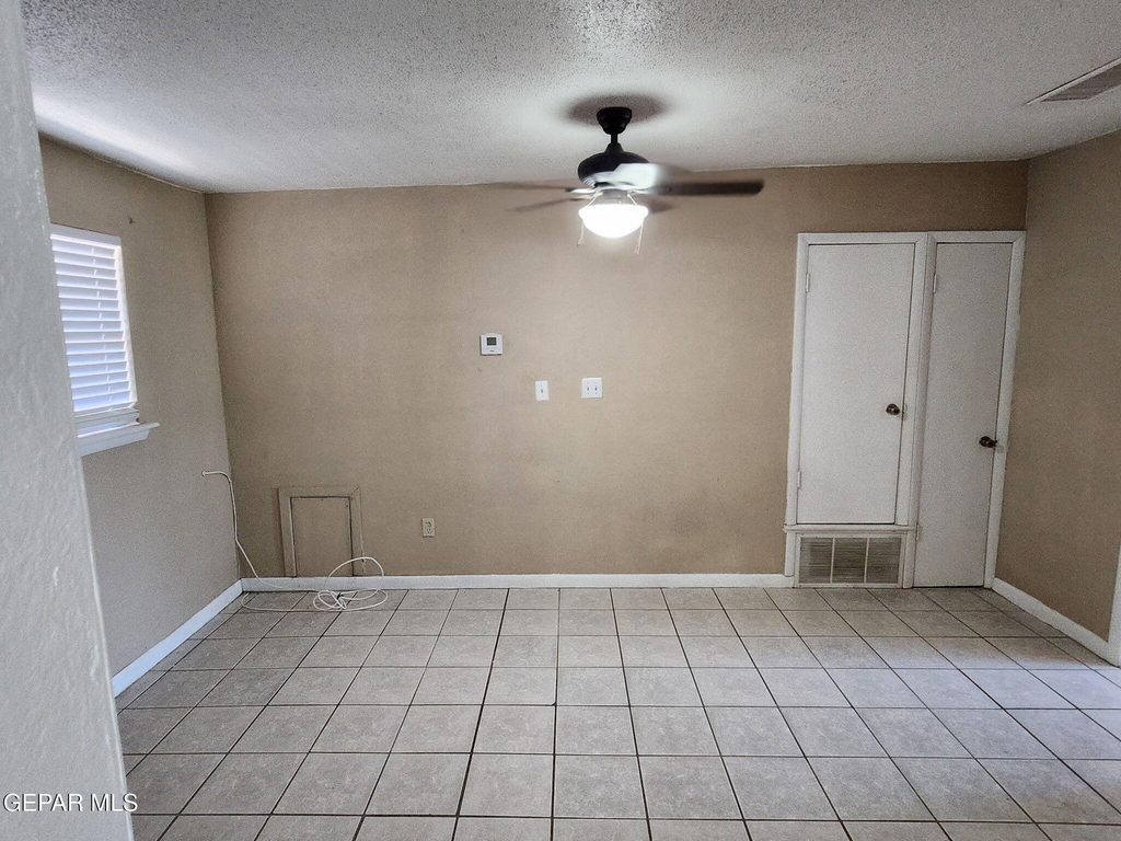323 Singh Street - Photo 6