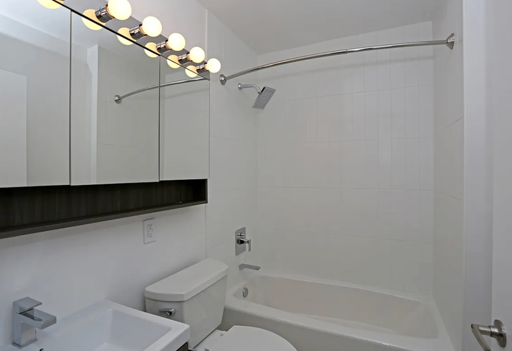  West 53rd Street - Photo 1
