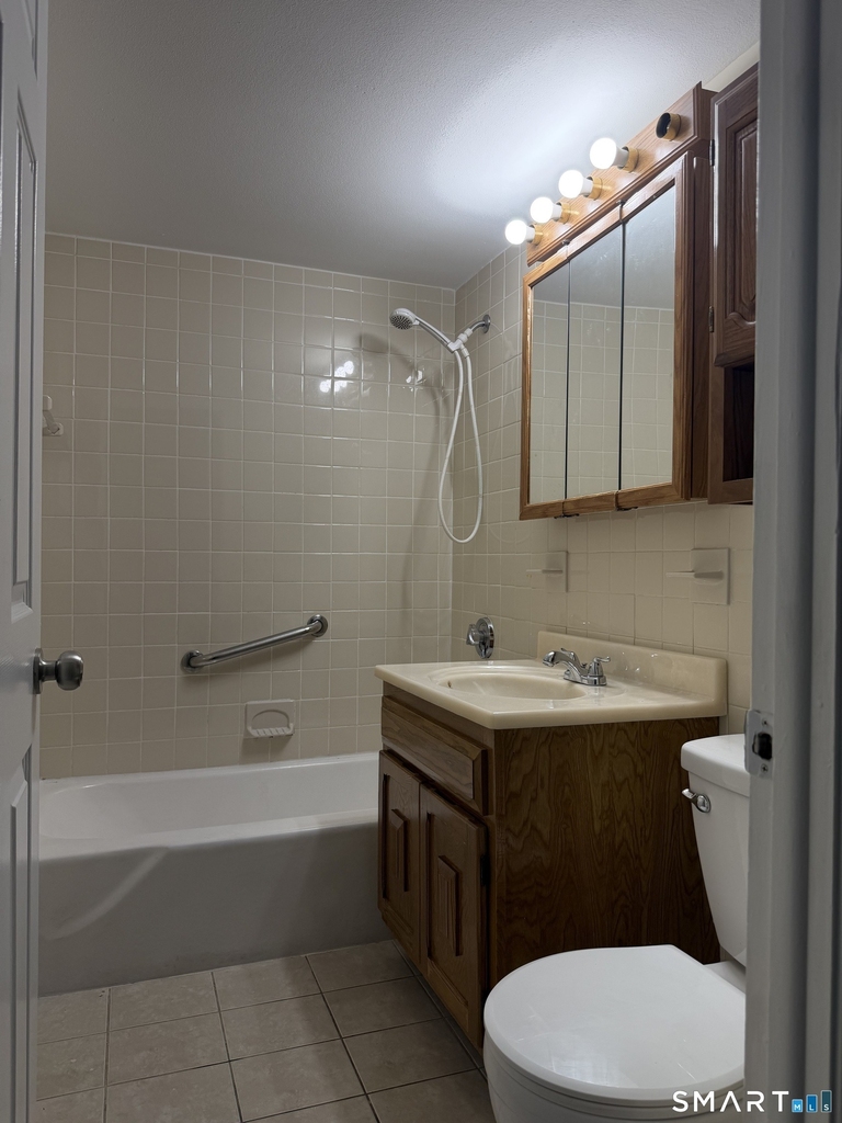 1310 Berlin Turnpike - Photo 5