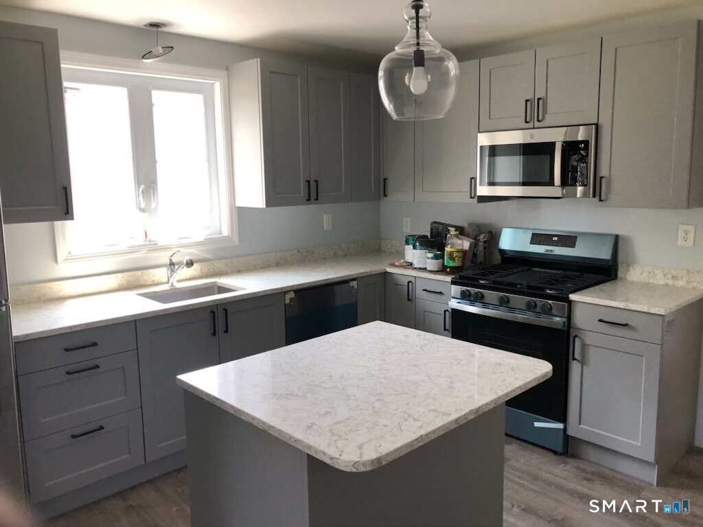 676 Courtland Avenue - Photo 1