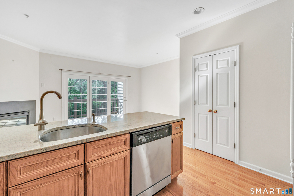 570 Danbury Road - Photo 18